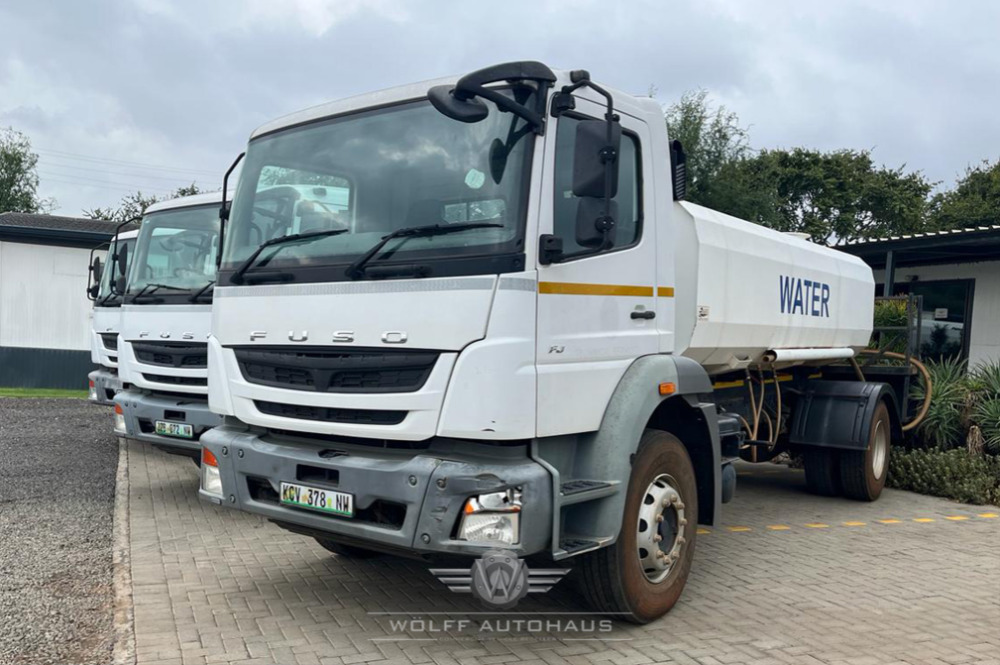 2018 FUSO FJ 16-230 Water Tankers